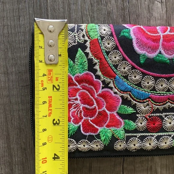 MEXICAN Floral embroidered woman’s wallet - Picture 8 of 9